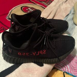 Adidas Yeezy Boost 350 ( Black red)